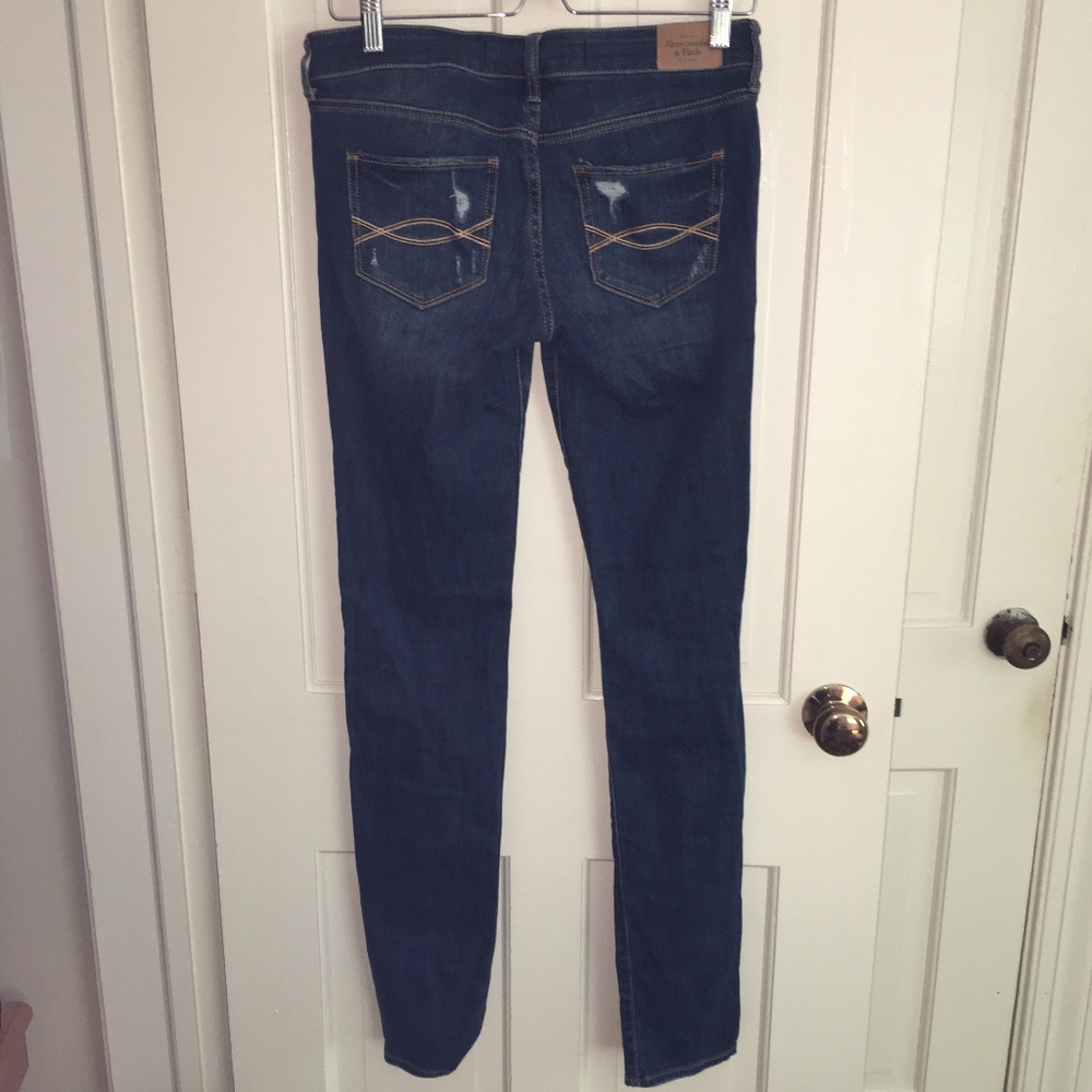Abercrombie Ripped Jeans - Picture 4 of 6